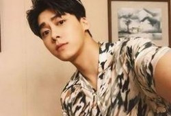 爆料李易峰看动漫视频,揭秘明星私下看动漫的趣味生活