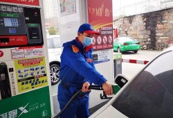 武汉加油站爆料事件最新,真相与争议交织的油品安全疑云